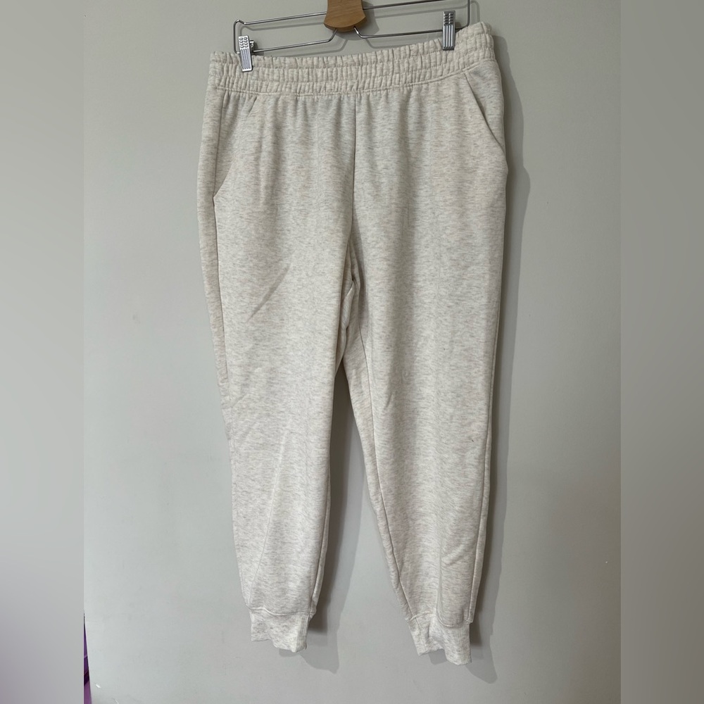 3/$15 Athletic Works Cream Jogger Sweatpants